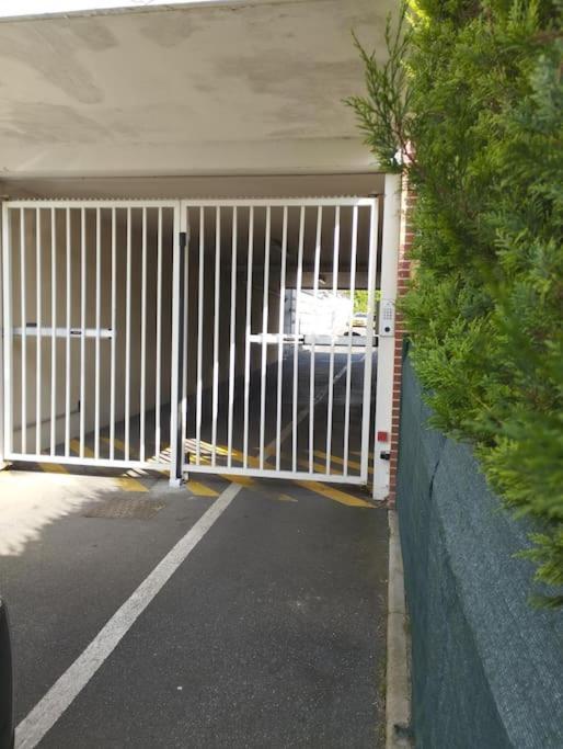 Cosy Parking Proche Orly